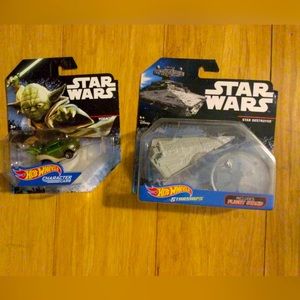 Star Wars, Star Destroyer includes flight stand (2014),and Star Wars Yoda (2014)